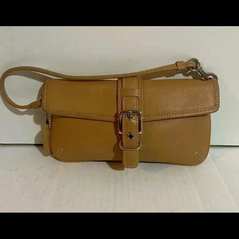 Coach vintage beige/ brown leather wristlet bag